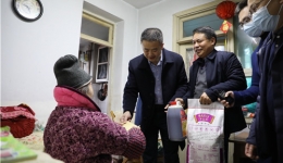 浓浓关怀暖人心 深情慰问传党恩