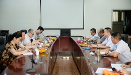 省发改委收费管理处王林宝处长、卫计委规划信息处罗兰处长莅临我院调研指导工作