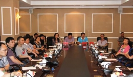 举行新闻发布会演练 提高应对突发事件水平