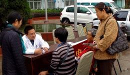 关爱骨质疏松患者，省骨科医院在行动
