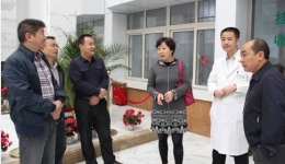 贵州省卫生厅机关党委书记何美莅临我院检查指导工作