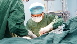 【骨医新闻】医技与医德并重 赞誉与认可齐飞