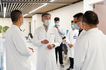 2022年6月9日北京积水潭医院两位院长在现代康复医学科