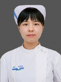 朱林  