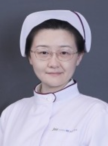 鲍念念