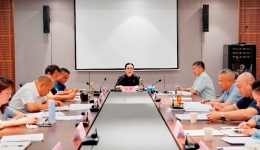 强化纪律学习 凝聚奋进力量——北京积水潭医院贵州医院召开党委理论学习中心组学习研讨会