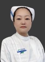 赵 萍