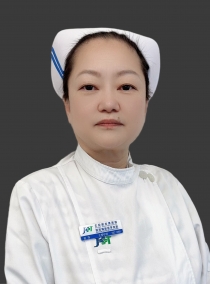 赵 萍