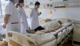 南明院区骨内科王荣：坚守责任，守护骨骼健康