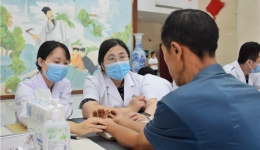 家门口看北京专家 | 积水潭医院巡回医疗队赴罗甸“把脉开方”