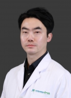 洪潇