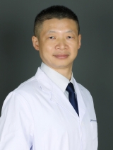 李华